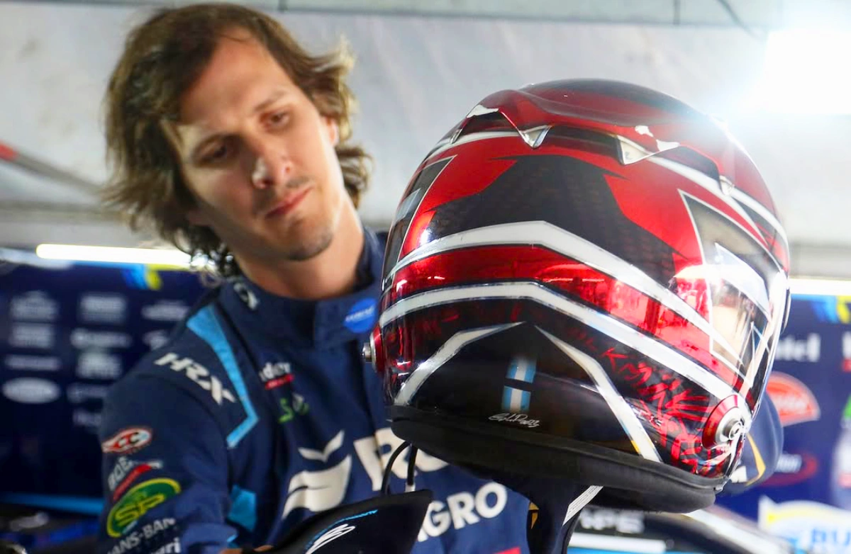 Domenech y su casco