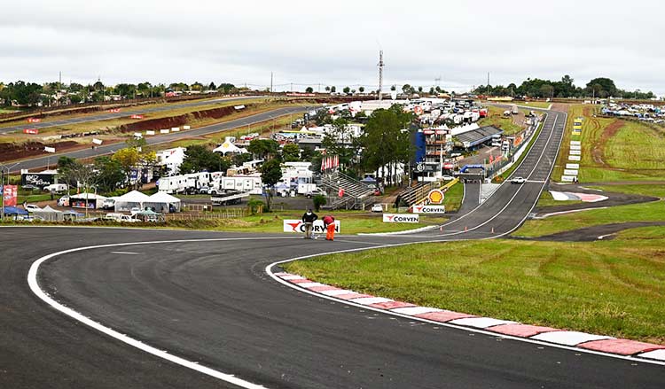 La pista del autódromo de Posadas fue reasfaltada en su totalidad para el TC.
