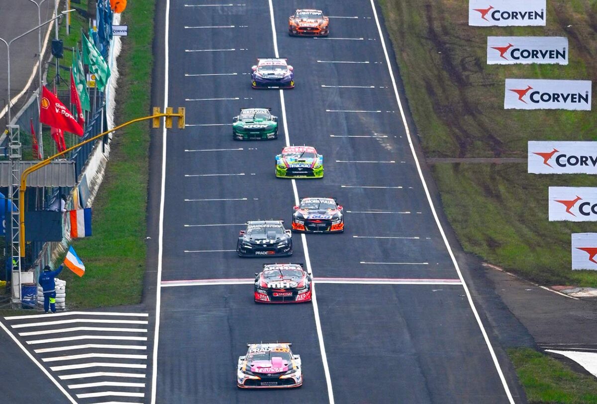 Pelotón del TC en Posadas.