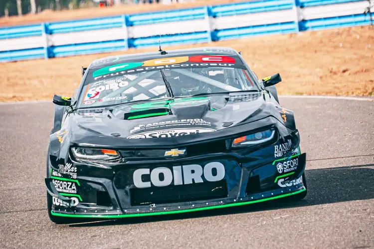Camaro en la pista