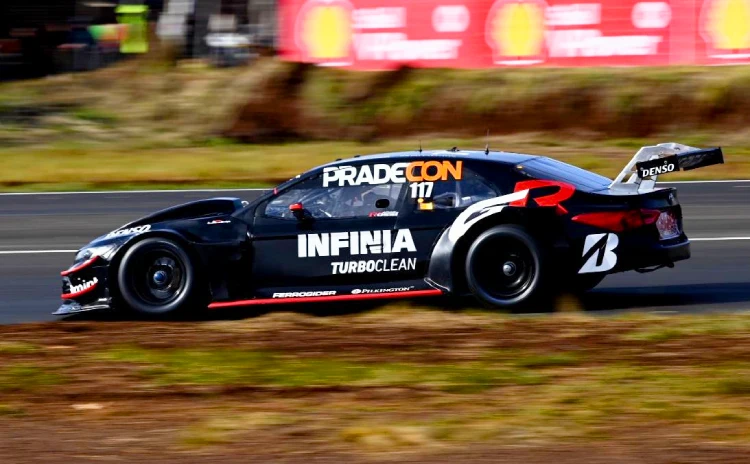 Camry en la pista