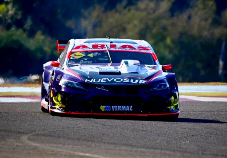 Camry en la pista