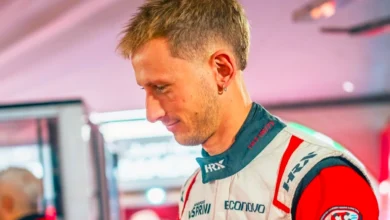 Catalán Magni sonriente