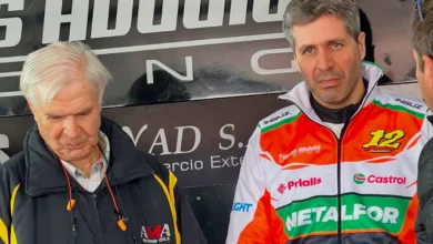 Los Castellano, serios