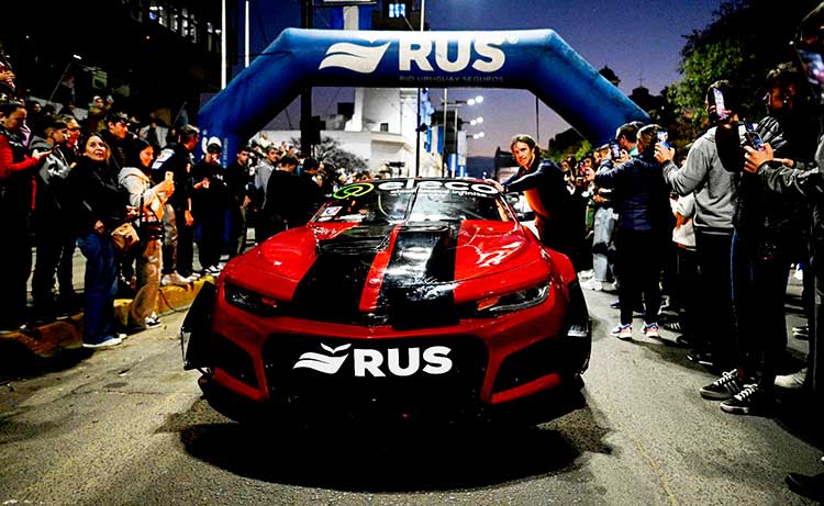 Camaro de Dose en las calles de Concecpción.