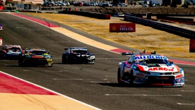 Pelotón de autos de TC en San Juan