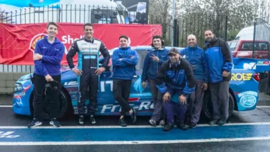 El plantel del Azar Motorsport.