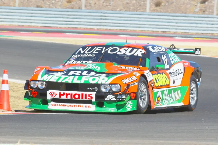 Dodge Challenger de Jonatan Castellano.