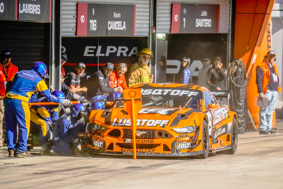 Ford Mustang de Mauricio Lambiris.
