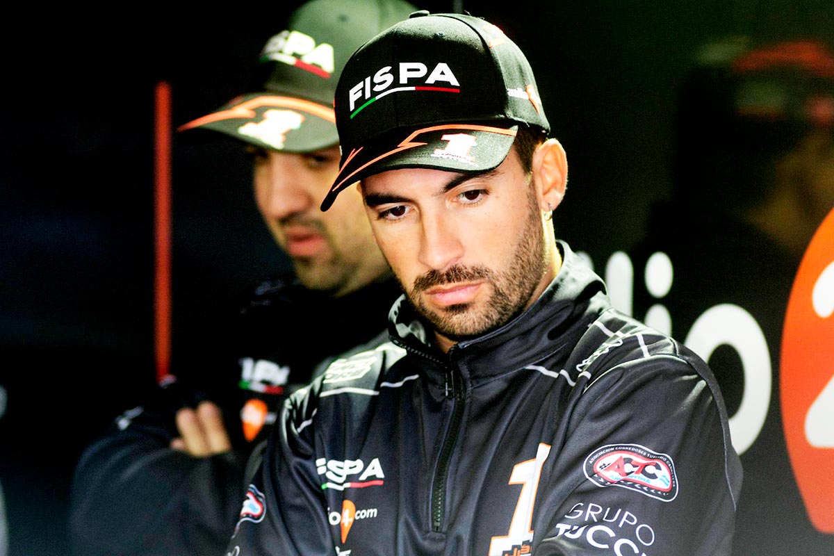 Julián Santero en el box de TC.