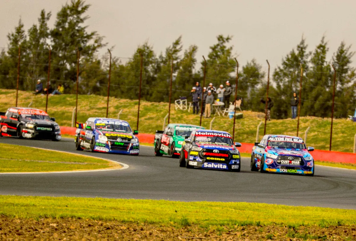 Pelotón de TC Pick Up en San Nicolás.