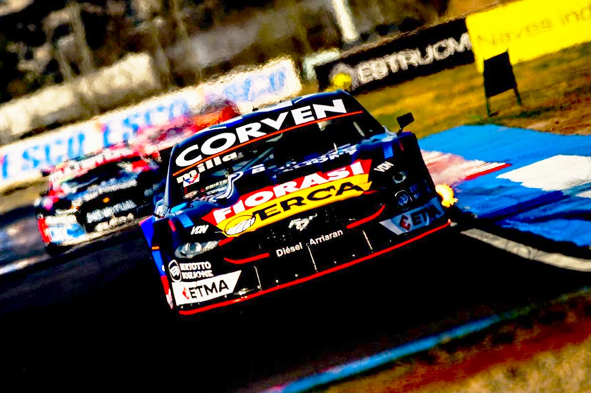 Ford Mustang de Manu Urcera en 2024