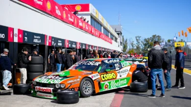 Dodge Challenger de Jonatan Castellano en boxes.