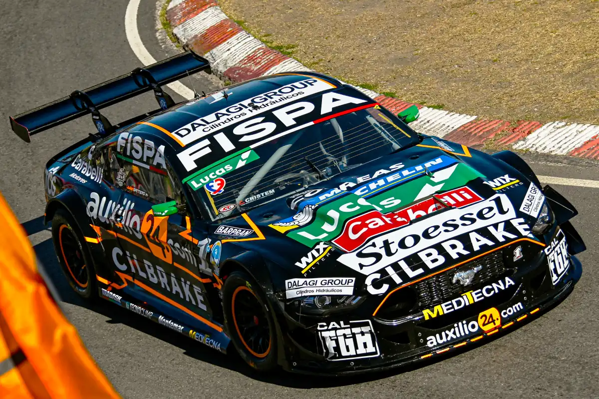 Ford Mustang de Julián santero