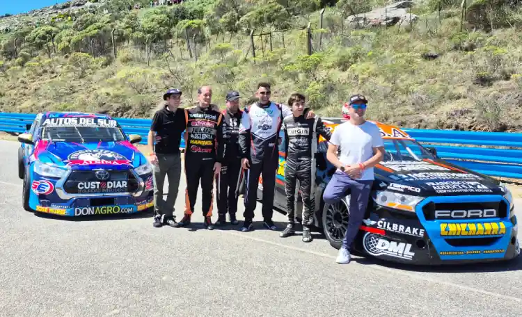 Todino, Mangoni, Abdala, Martínez, Chansard y Ledesma, los pilotos presentes en Balcarce.