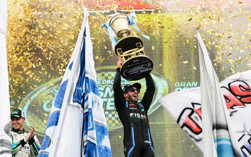 Santero campeón de TC en 2024.