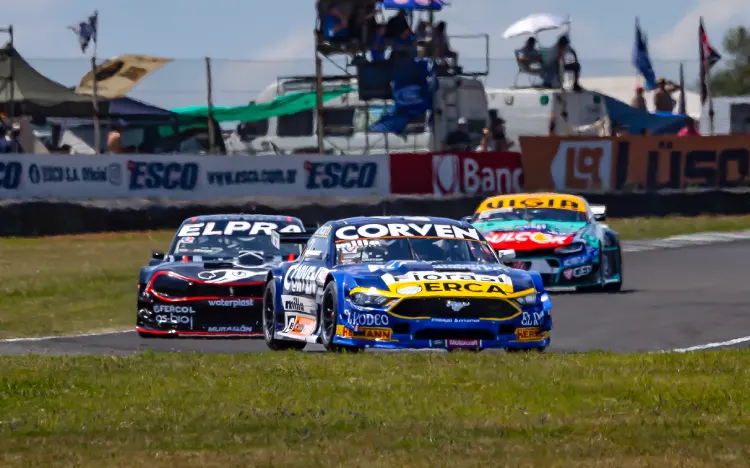 Ford Mustang de Urcera en el TC.