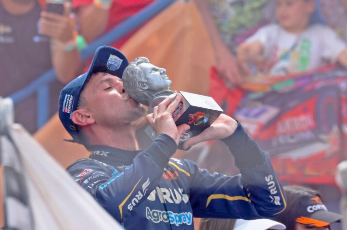 Josito Di Palma en el podio de La Plata