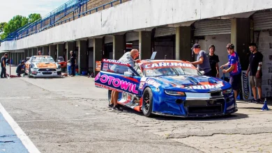 Quijada prueba Camaro de TC en La Plata.