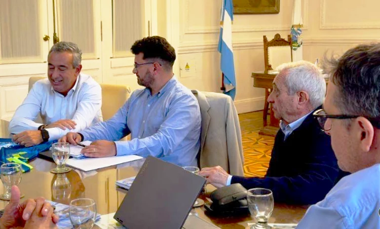 Reunión de la ACTC y las autoridades de Rosario.