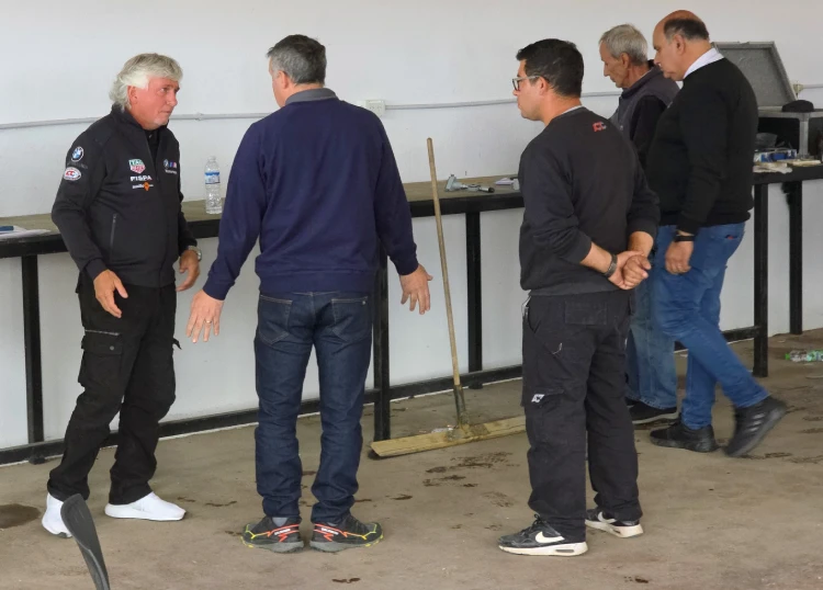 Tucci en la Técnica del TC en el Calafate, exclusión BMW.