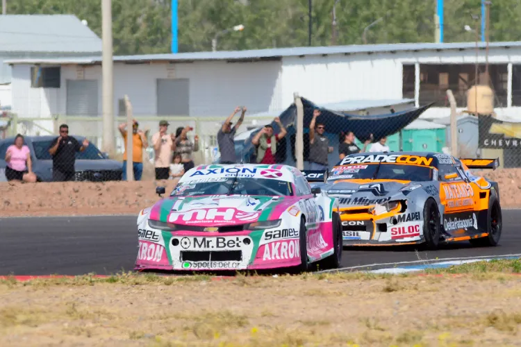 Chevrolet Camaro de Agustín Canapino en Neuquén. 