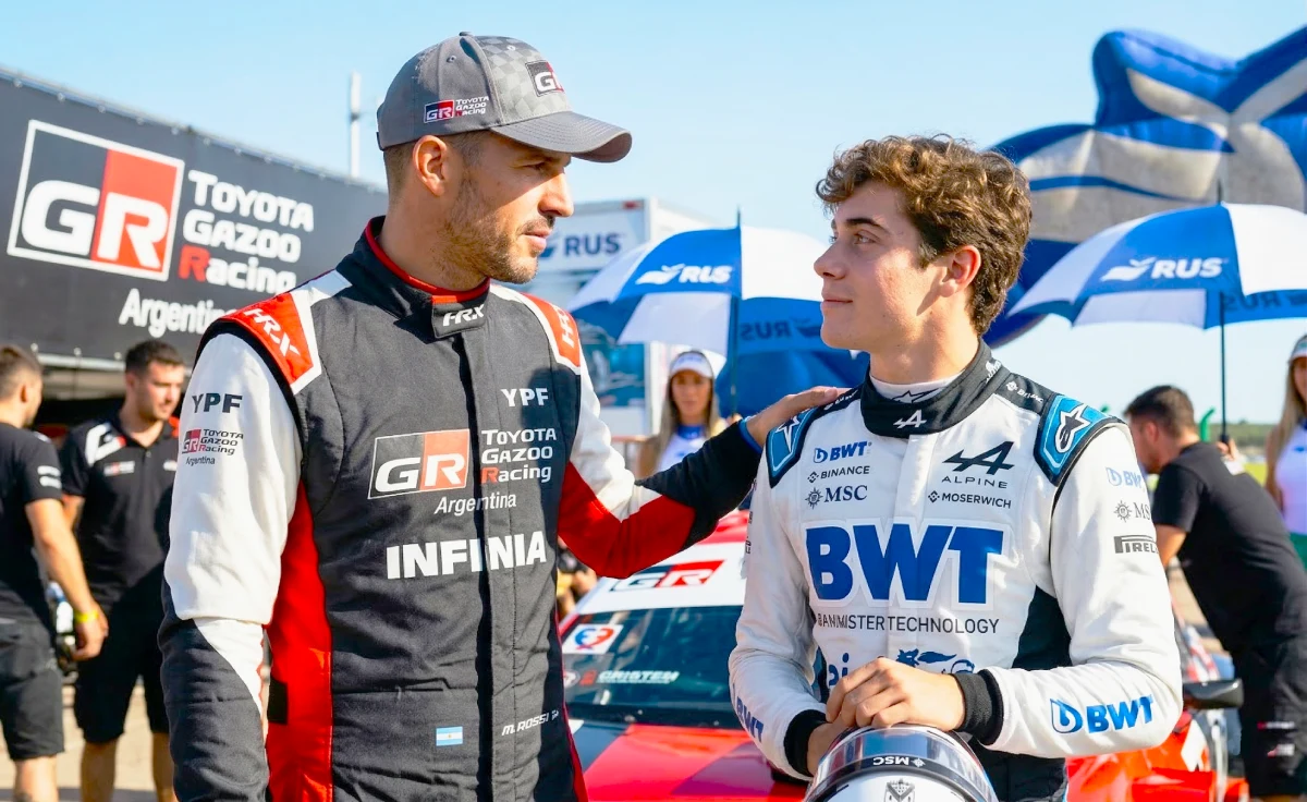 Imagen de Franco Colapinto y Matías Rossi hecha con Inteligencia Artificial.