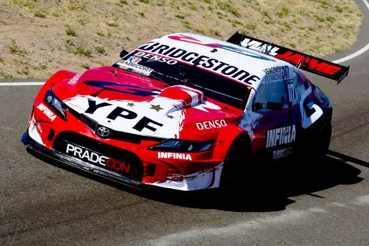 Toyota Camry de Matías Rossi