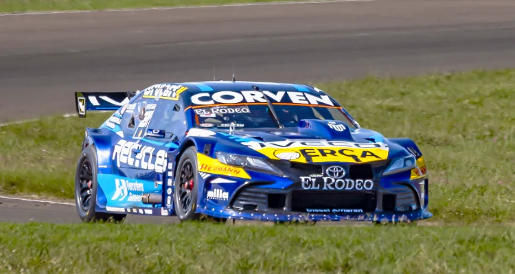 Toyota Camry de Urcera