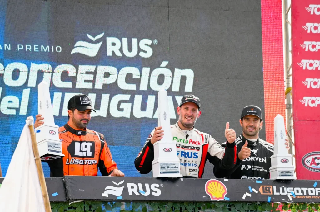 Mangoni, Lambiris y Urcera en el podio de TC en Concepción 2026.