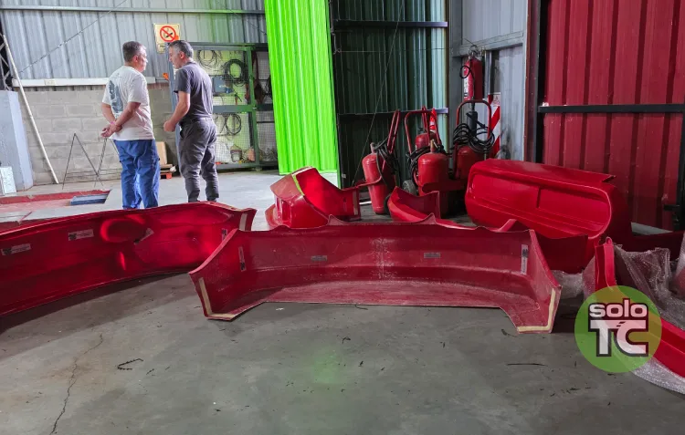 Tobio piezas fibra de vidrio.