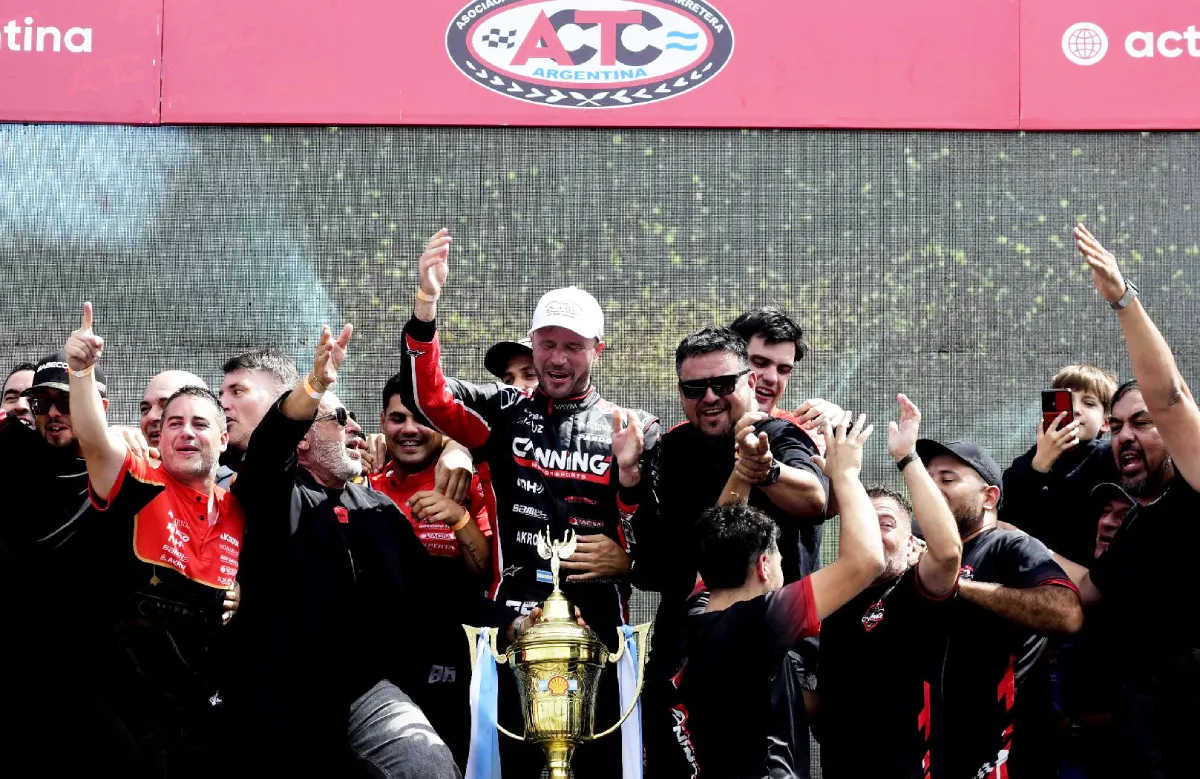 Canapino campeón de TC Pick Up con el Canning en 2025.