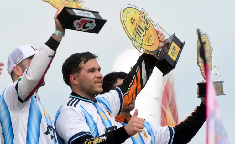 Landa en el podio del TC en Rafaela.
