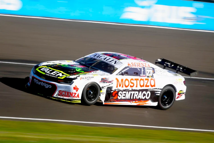 Chevroet Camaro de Alejandro Martínez