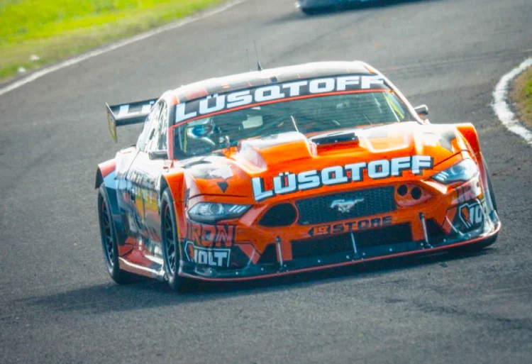 Ford Mustang de Mauricio Lambiris