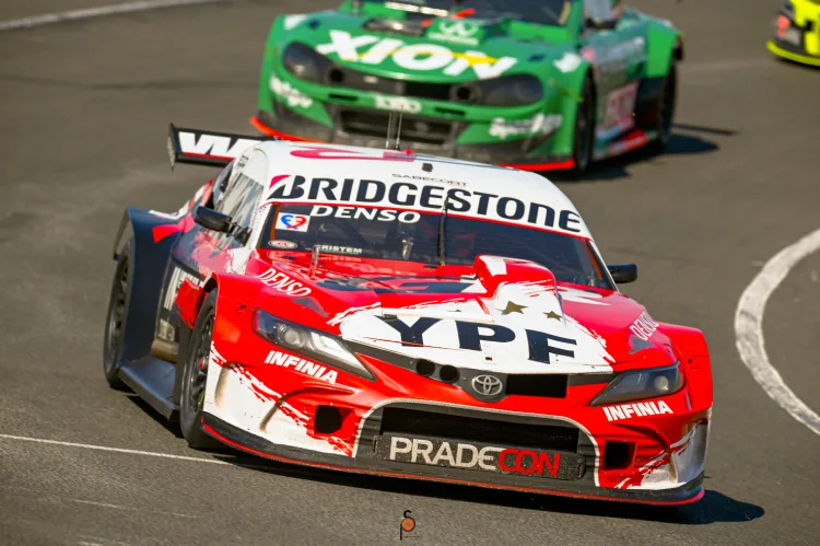 Toyota Camry de Matías Rossi