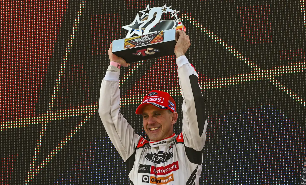 Juan Pablo Gianini en el podio de TC en San Juan.