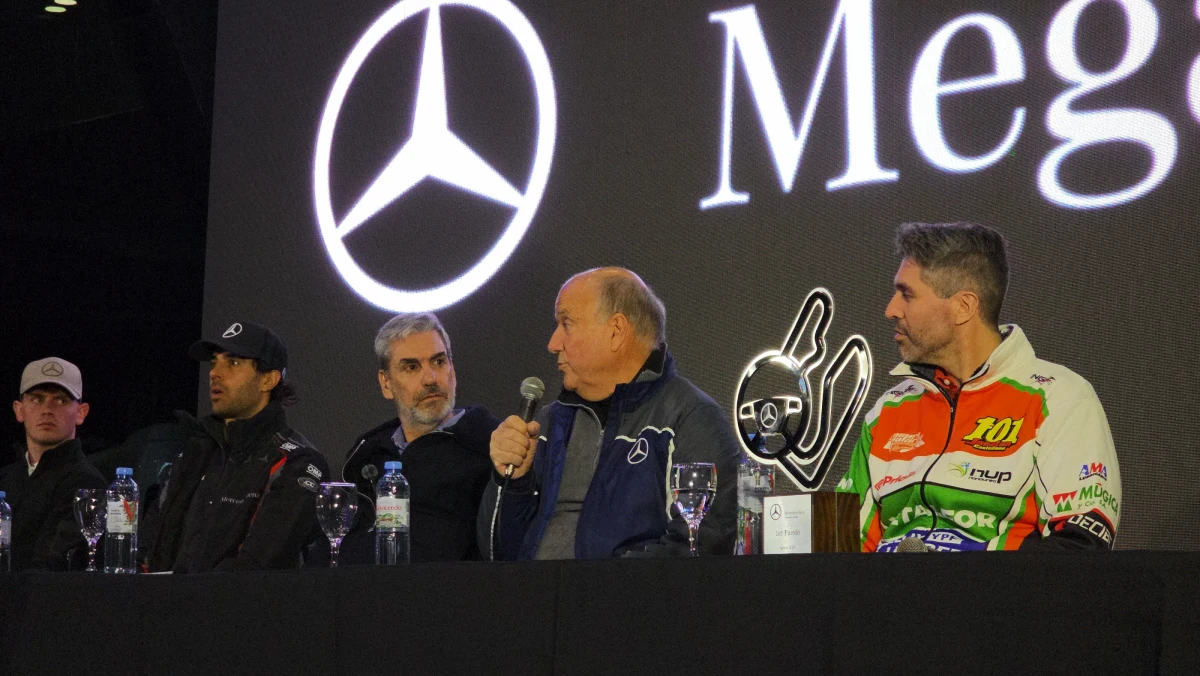 TC en Paraná, presentación Automotores Mega.