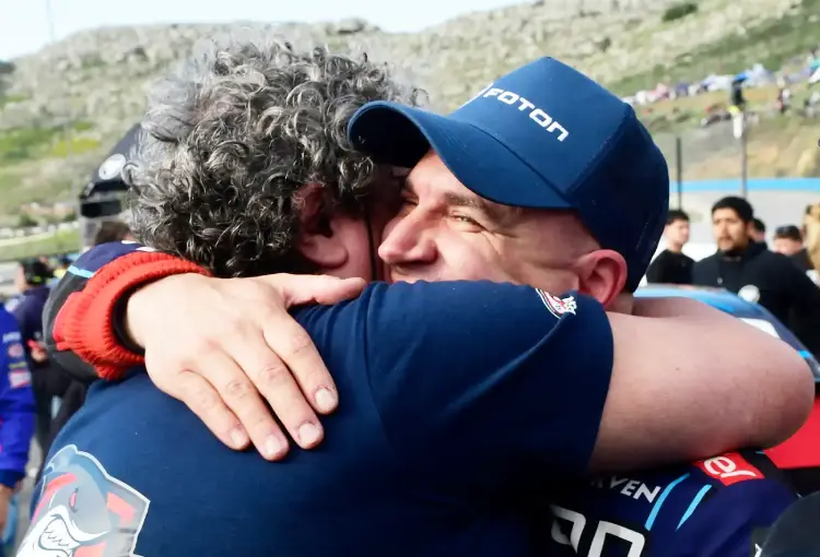 Werner y Piancaen el TC Pick Up en Balcarce.